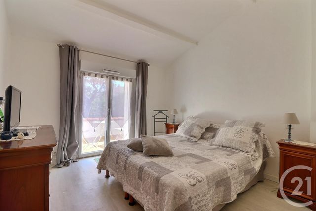 maison à vendre - 9 pièces - 151.0 m2 - FREJUS - 83 - PROVENCE-ALPES-COTE-D-AZUR - Century 21 Sud Habitat
