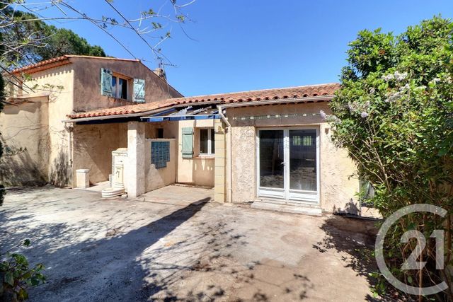 maison à vendre - 6 pièces - 142.0 m2 - FREJUS - 83 - PROVENCE-ALPES-COTE-D-AZUR - Century 21 Sud Habitat